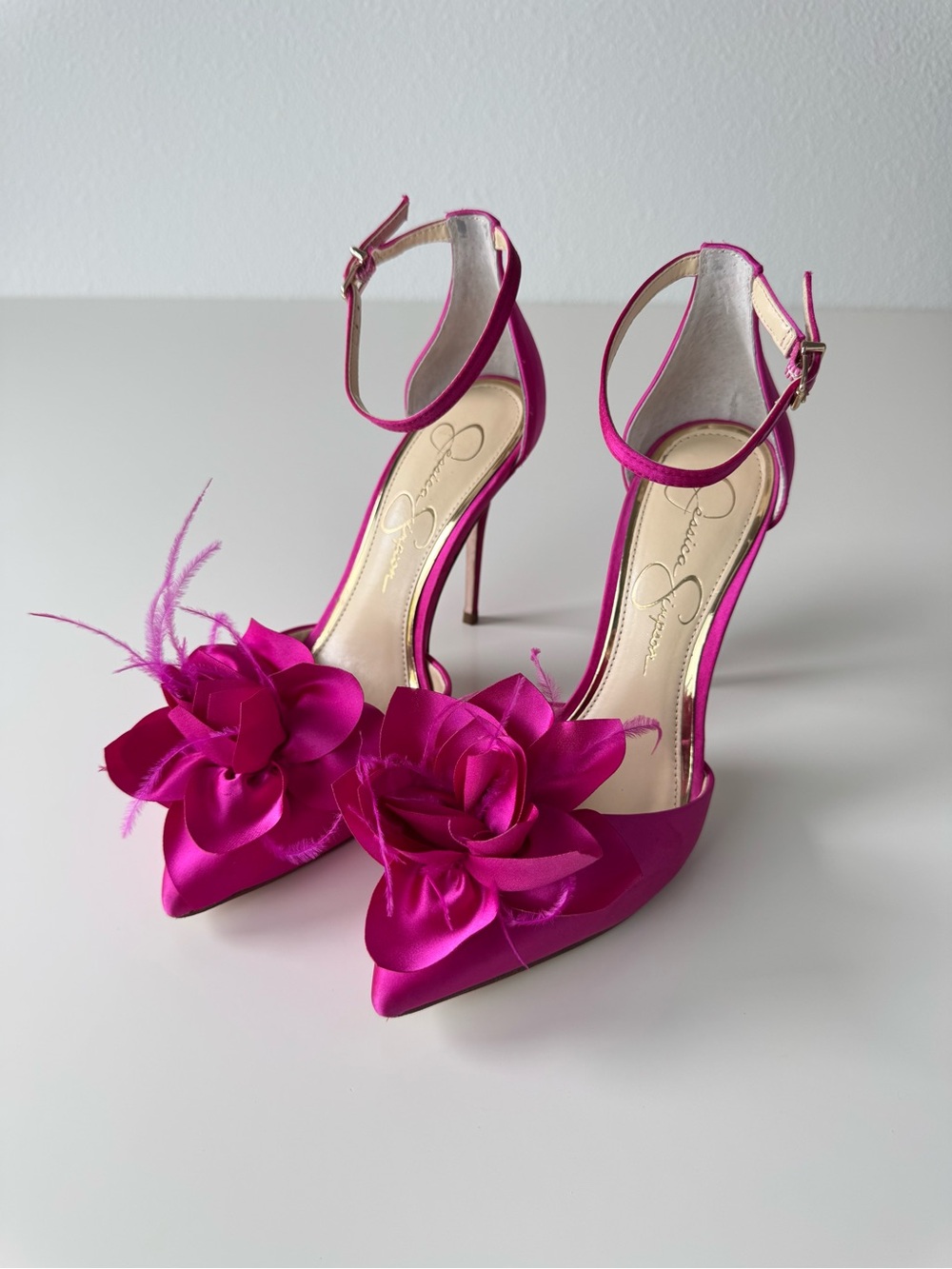 Jessica Simpson Winlyn Satin Flower Heels Size 7.5 Ankle Strap Hot Pink